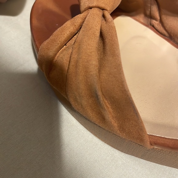 Heels - Picture 8 of 8